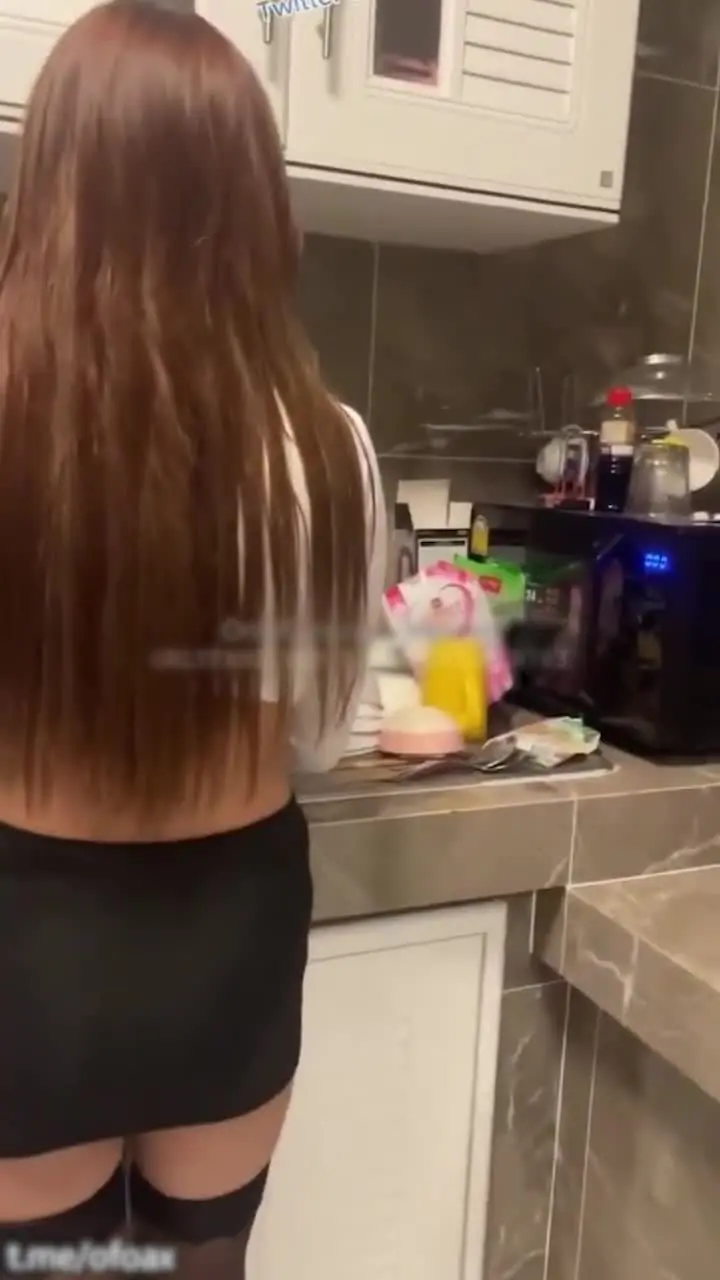 重生之我不是舔狗 - 泰国黑丝巨乳无套抽插小再爆菊花屎都操出来了