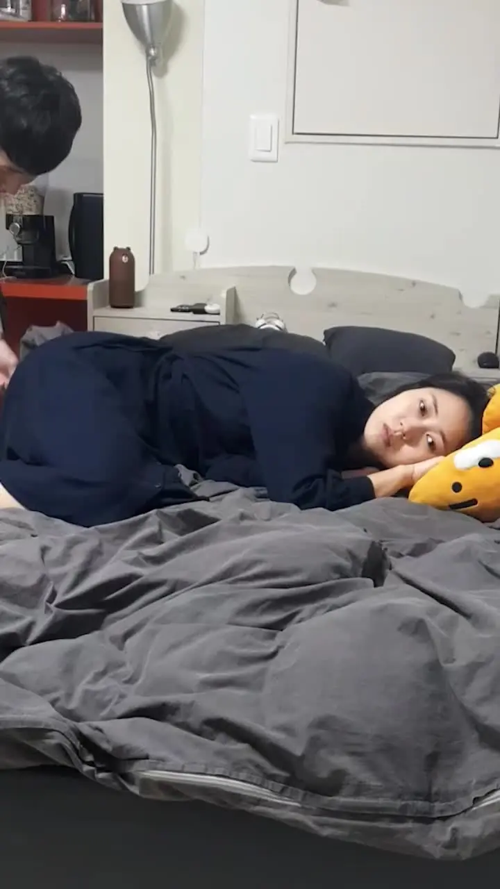 艾小青 porn - 韩国金先生约啪87年女神「柳智慧」，无时不刻享受身体，刷牙洗澡也要操，和少妇姐姐的完美性生活