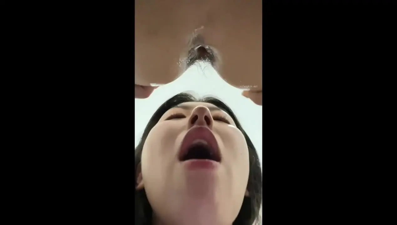 舌吻摸奶 - 超级具有收藏价值！最新泄密舞蹈学院美女不但逼遭罪，而且屁眼也遭罪 这狗是真听话
