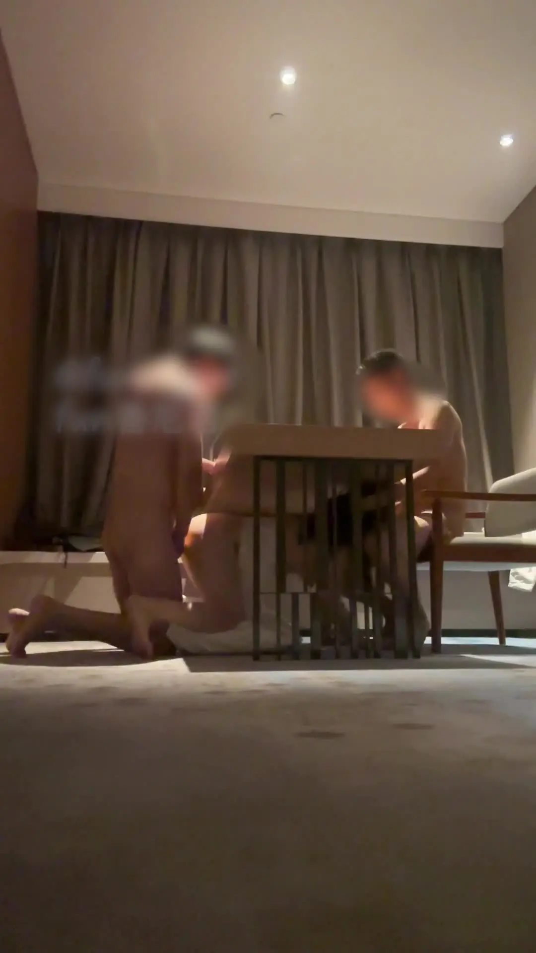 魅 魔 色情 片 - 谁说我们华人不会玩 过年就这样搞