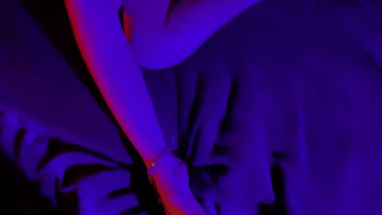 天使與魔鬼2 91porn - Lazycatdoll 20岁的身体小穴就是紧台情侣懒猫娃娃做爱内射