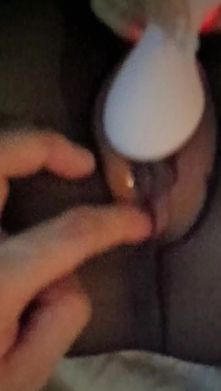 91porny地址 - 跳蛋玩喷水了