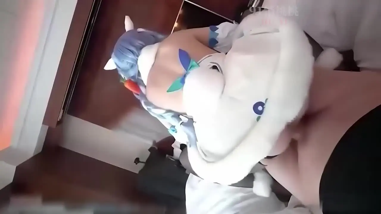 色视频 - 二次元COS小白兔，被后入轰炸淫水粘稠