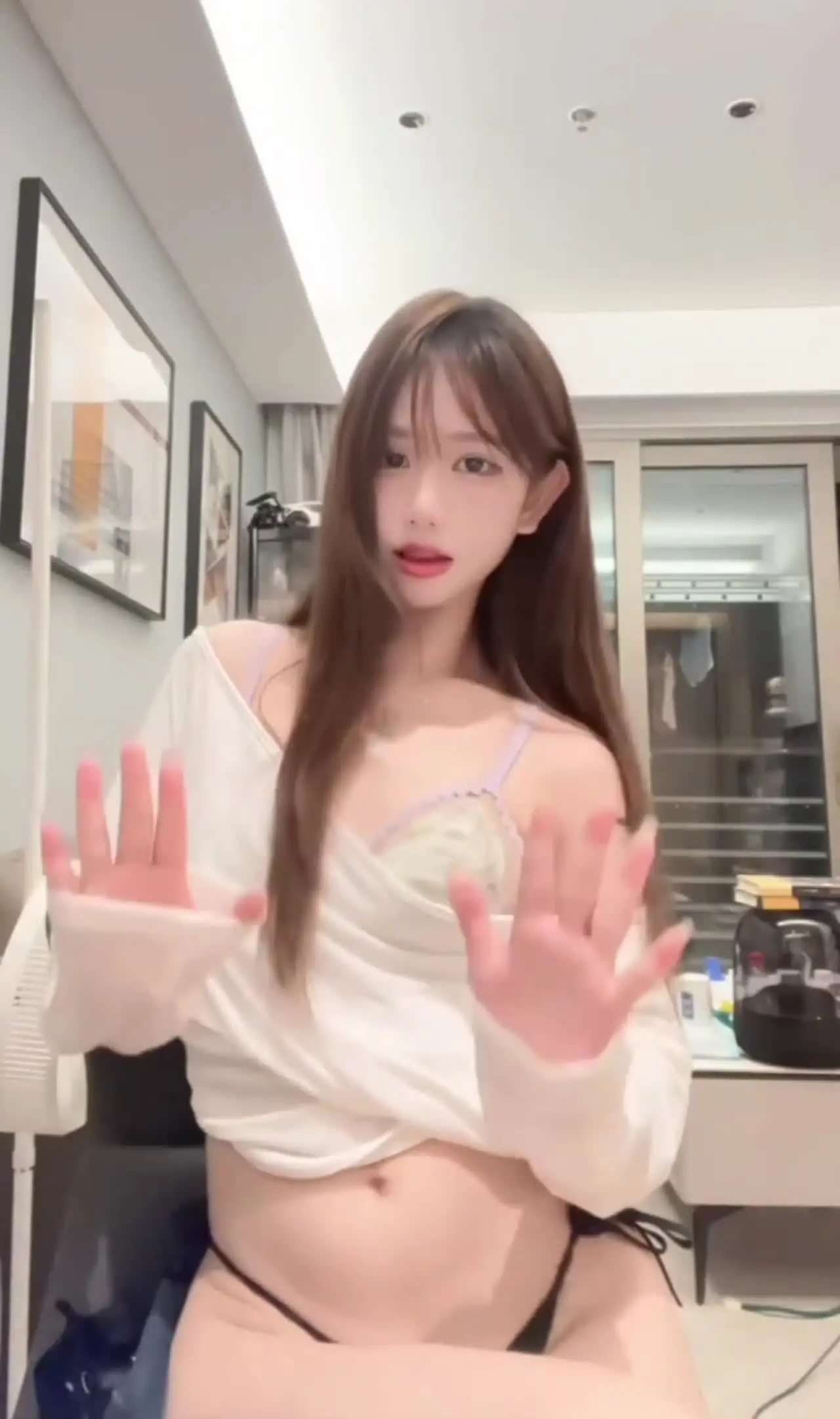 刘亦菲 ai 换 脸 - 大嘴母狗吃起鸡巴来就是香