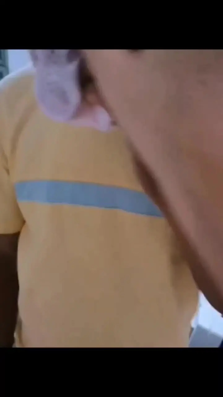 免费 黄色 网站 - 极品骚妇勾引老光棍-你闻闻我的内裤