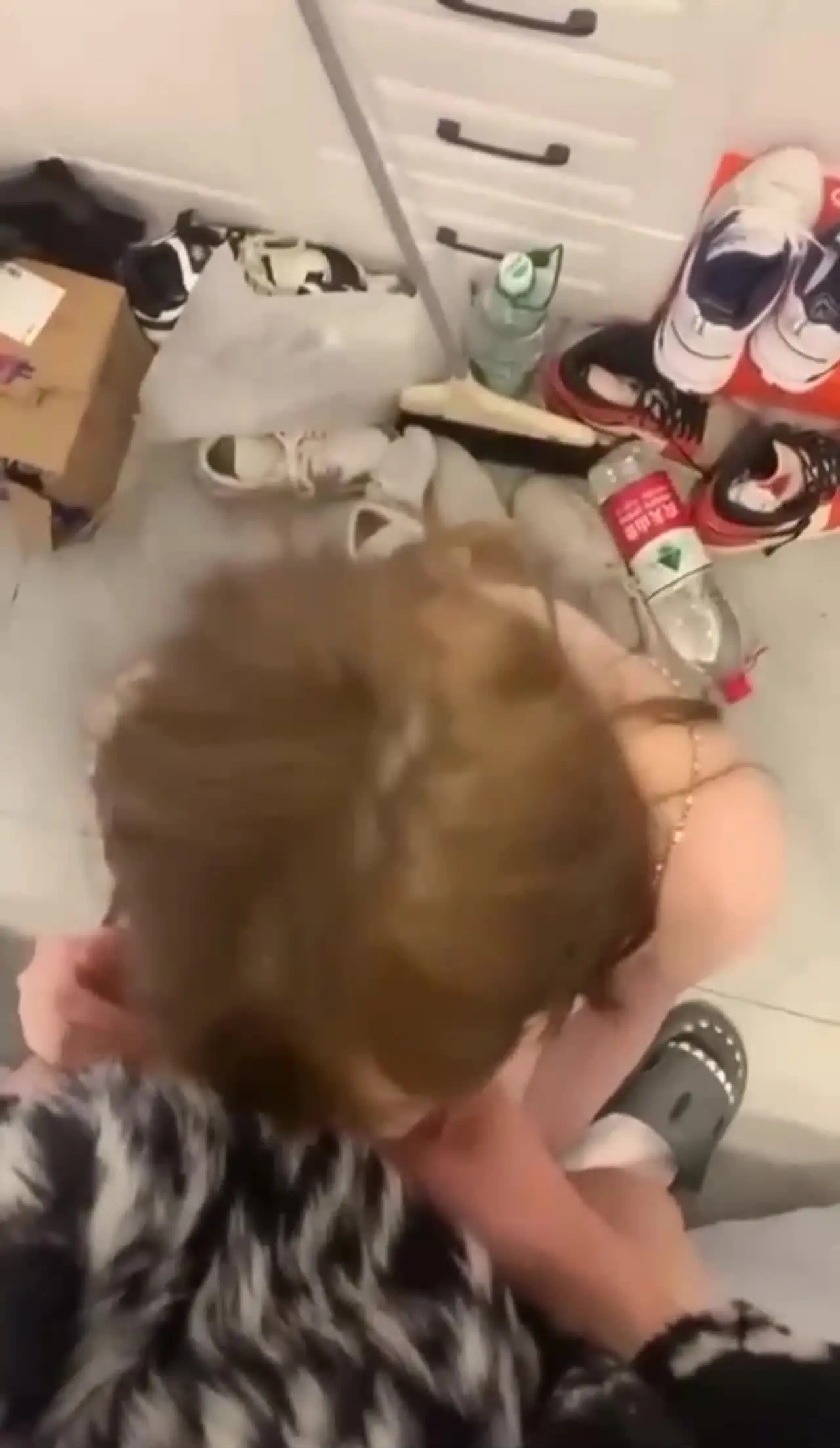 成人小电影 - 骚妹妹真是吃精圣体