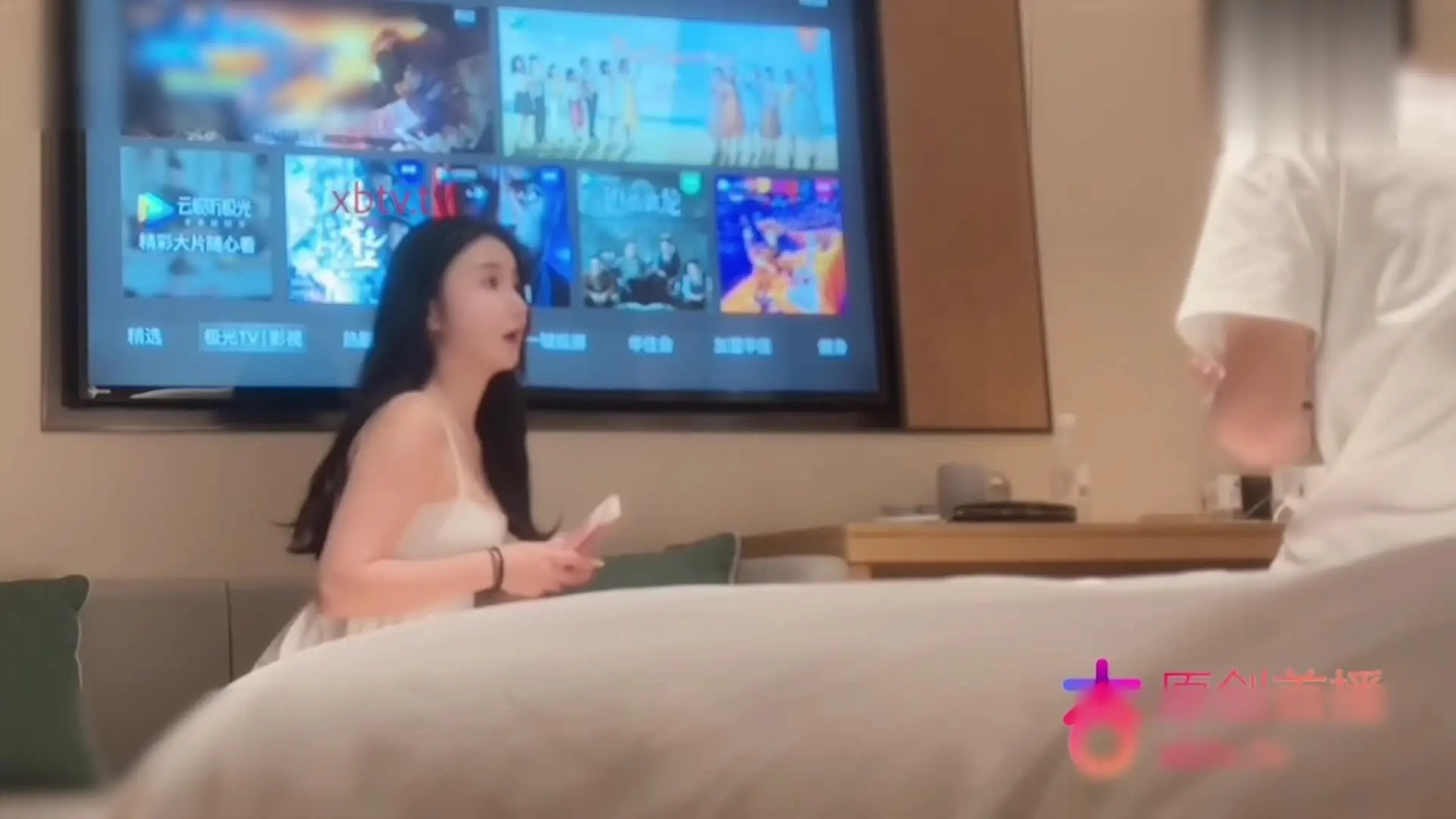 Stocking Footjob - The girl who went into the industry spent 3,500 to wildly milk the semen.