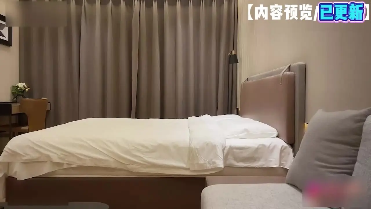 王者荣耀色情 - 05年174大长腿东北美女，满腿纹身大姐大气质，小胸粉粉的在床上骚声不断‘哥哥使劲草妹妹 太爽了’