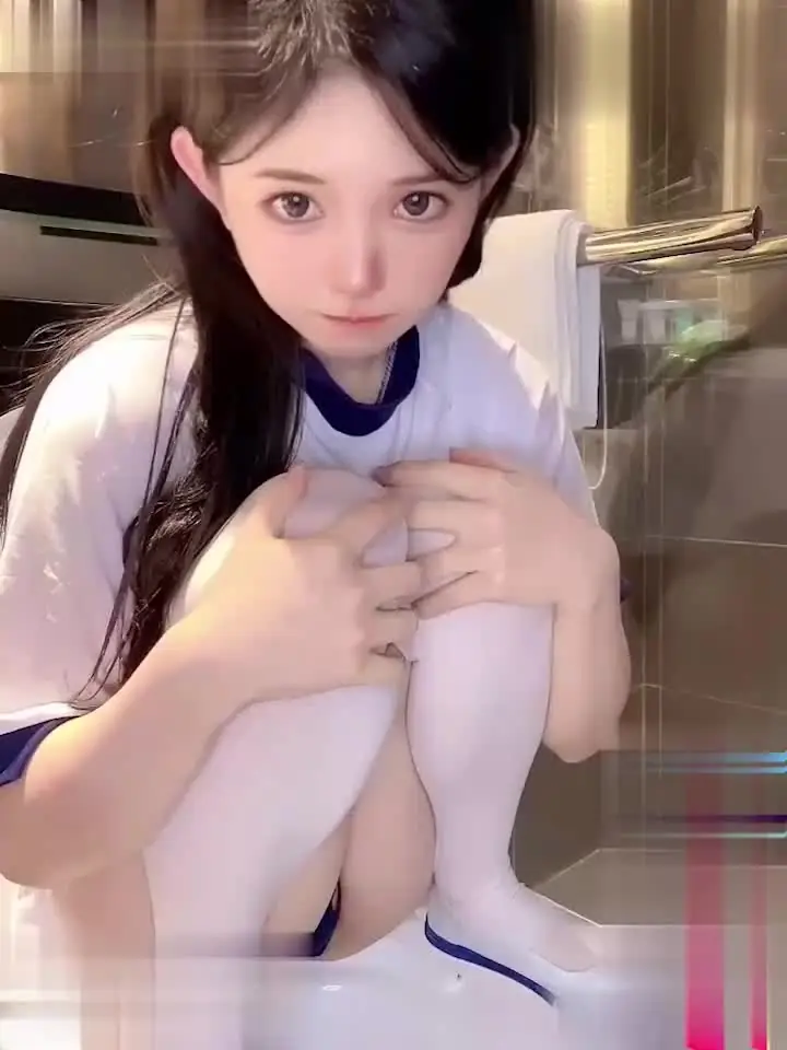 site http www.91porn.com 留学生 - 可爱捏！长相甜美的超萌少女 倦倦猫 SM捆綁 下课后在家穿体操服自慰吞精尿尿 又萌又欲 真是太可爱了