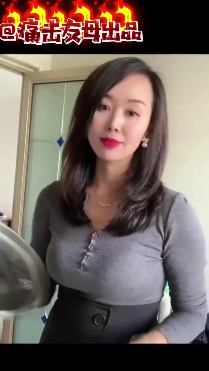 情色 网 - 妈妈竟然是你同学的母狗