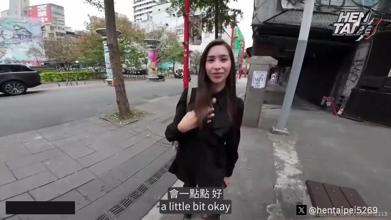 街头猎艳长腿骚妹，带去开房脱光细腰美乳，爱吹爱叫爱被干，把她操得爽爆再射给她