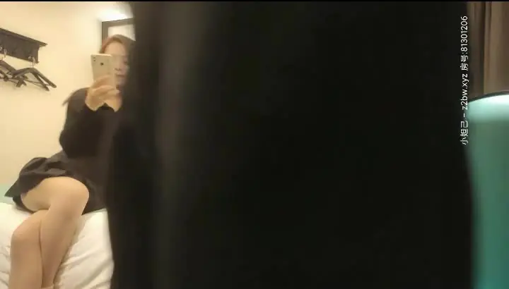 【大屌寻花】魔都极品小少妇，骚浪淫贱世所罕见，连干两炮过足瘾，娇喘动听叫声震天