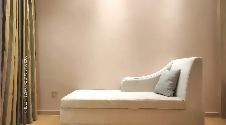 【大屌寻花】风尘御姐接客被偷拍，成为大屌哥的泄欲玩物，美乳长腿完美视觉盛宴，淫荡无极限激烈抽插爽到受不了