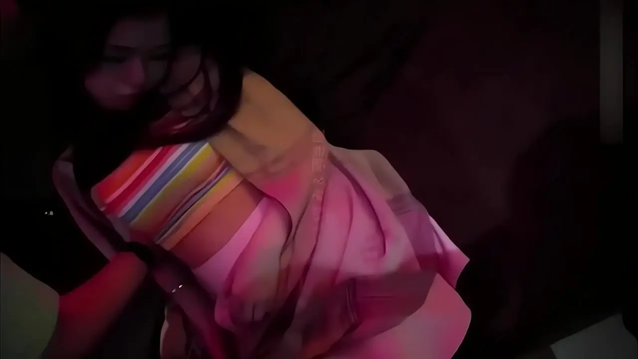 超劲爆，下Y迷倒女友，带回酒店让兄弟们从晚上蹂躏到天亮