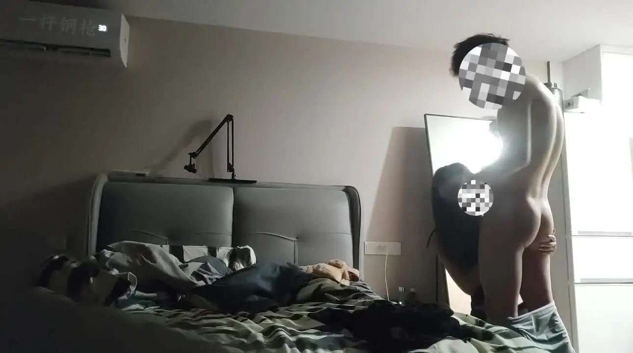 【真实约啪英语老师预览】真实强推的英语老师最后一部，这个大神已进去，最后还站起来猛蹬！