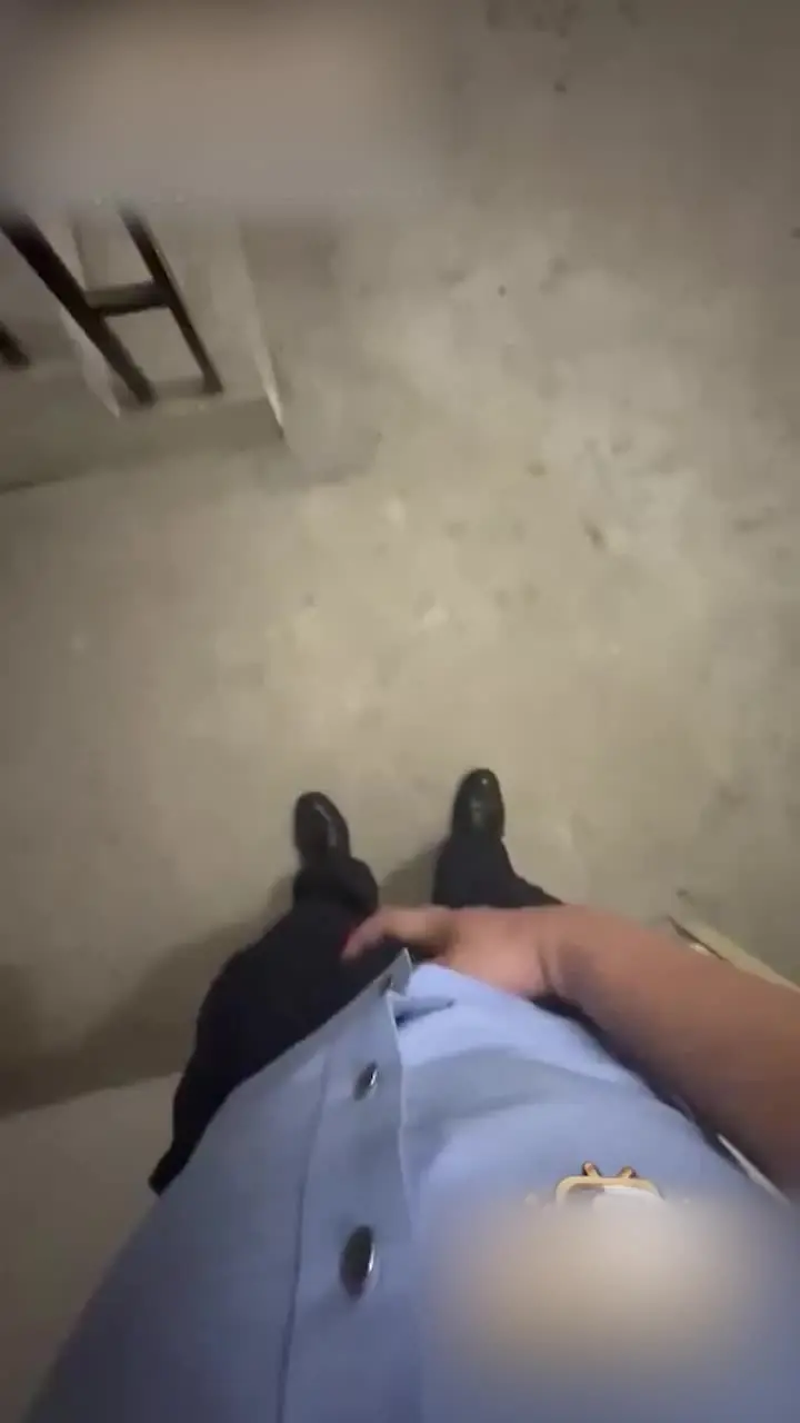 派出所淫魔！禽兽民警推特匿名发布大量和女警性爱视频 以及偷拍派出所内女警日常的照片视频 配文不堪入目