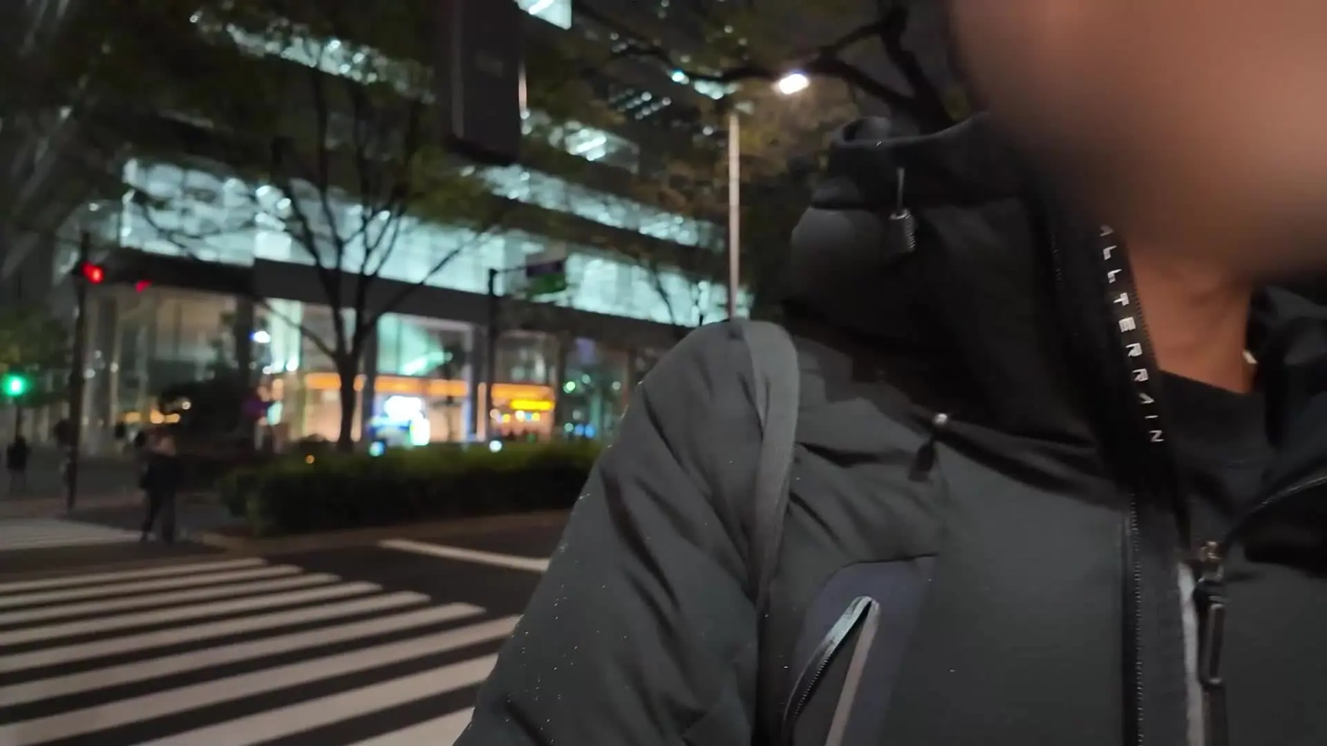 佐佐波绫女演员街拍约炮系列 上集 从浴室一路干到床上