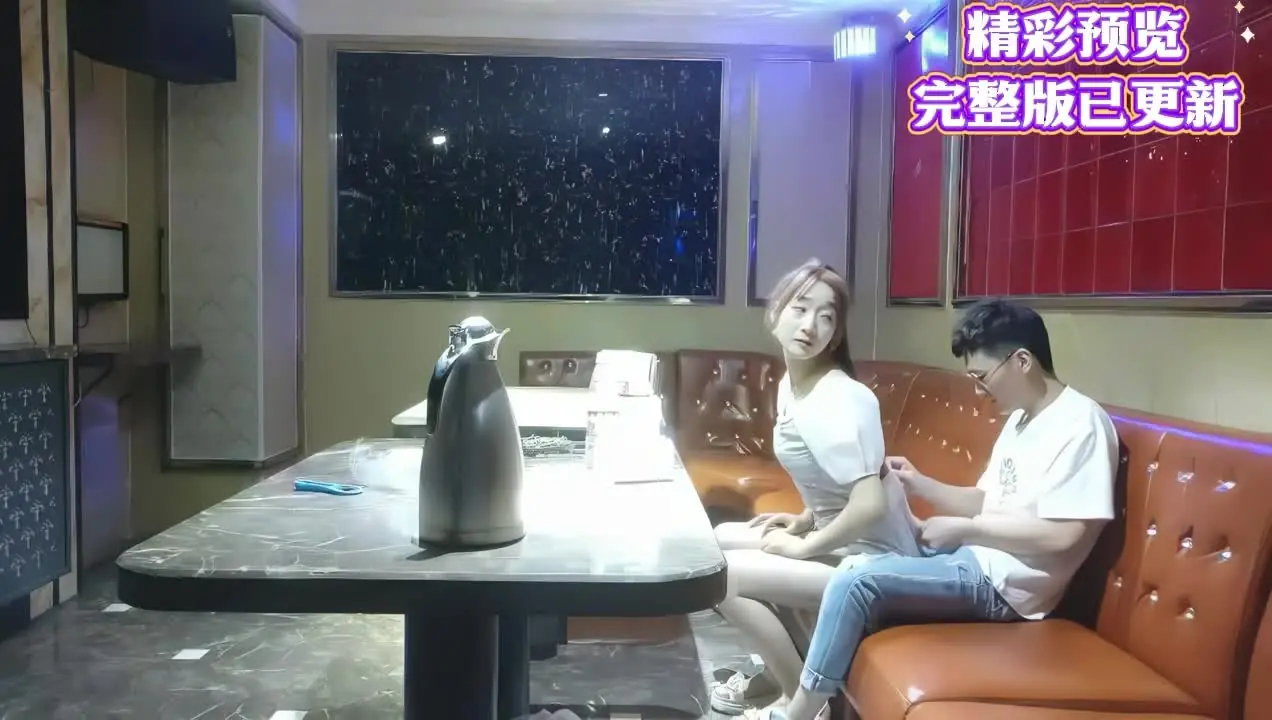 全网商K偷拍独家，2000包间干漂亮小姐姐，前凸后翘，浪劲十足‘干我小骚逼’激情啪啪，高潮无限！