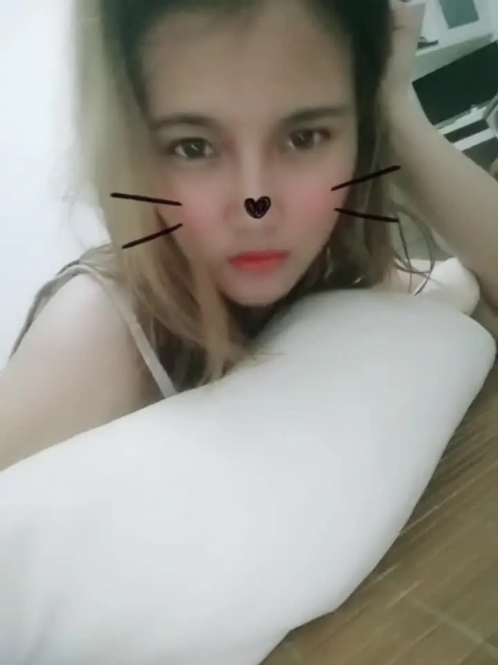 비건, 비건 자매 셀카 유출