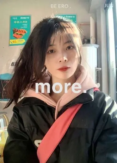 Tiếp tục bắn vào mặt chị học sinh đi!