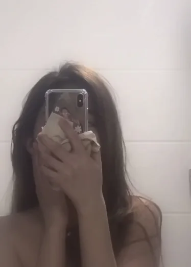 珍藏版网恋女友的自拍