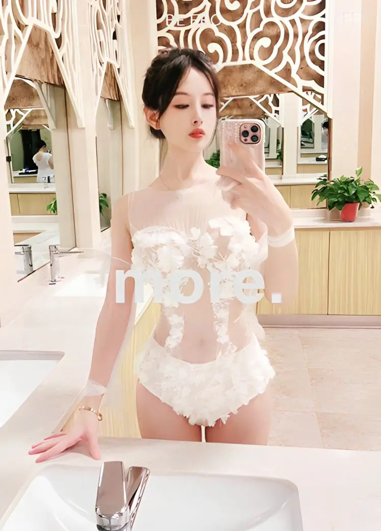 抖音极品反差婊10万粉梁嘉怡凉不了图影泄密