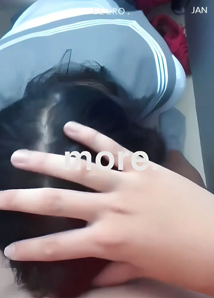 压头双马尾水手服妹妹赶快吃