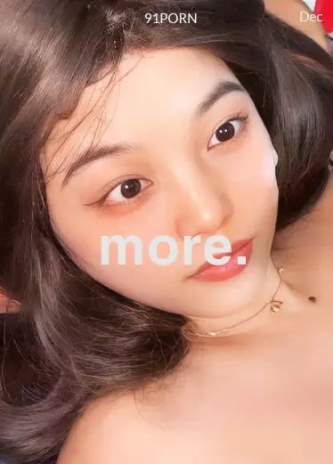 黑丝女友穿了好多套装讨男友的欢心