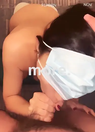 女友吃鸡巴第一视角，吃的好爽