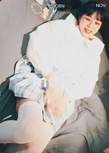 女神爱肉棒性爱肉便器 双马尾萝莉花式做爱