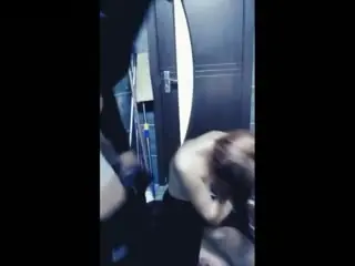 43岁风骚熟女被学生时代的男友爆操