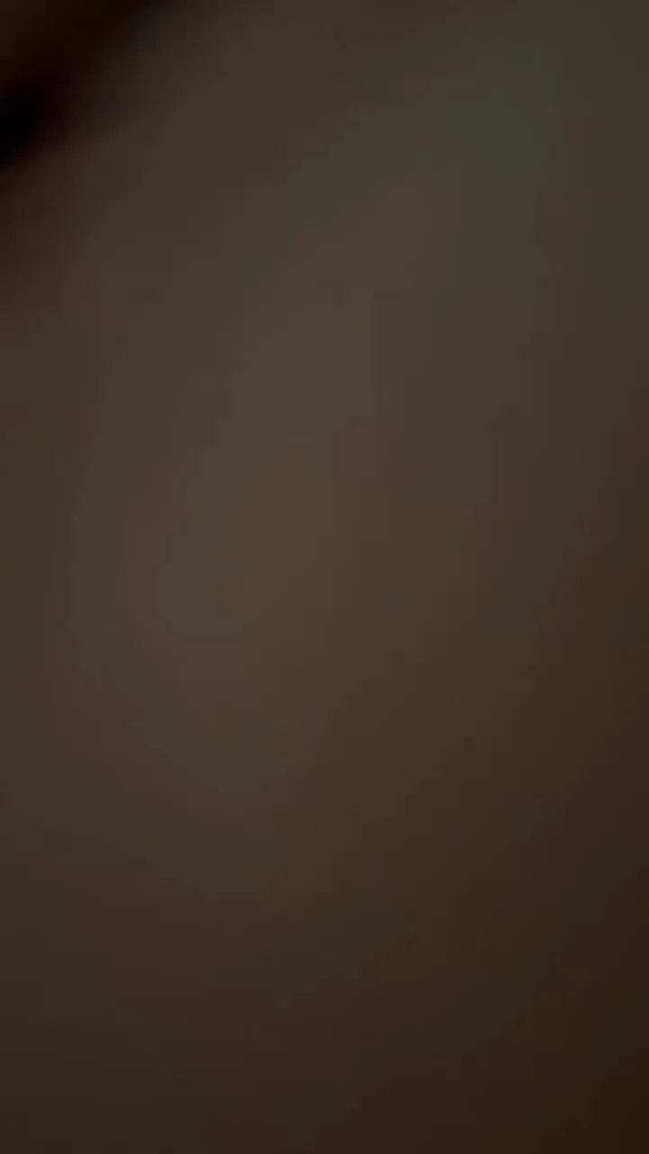 Das Mädchen von nebenan arbeitet an ihrem Blowjob, und sie ist zuckersüß.