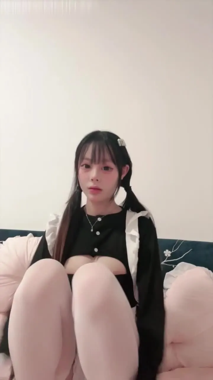 Двойной хвост контраст маленький сучка дикий сквиртинг не может остановиться страстная мастурбация капать воск сквиртинг клип сосок!