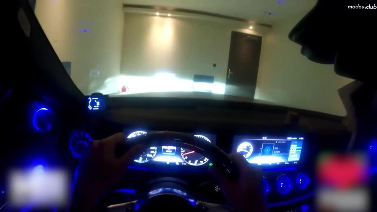 Mazou監督シリーズ私たちのファック3セックス車実際のストリートインタビュー紫色の夜の街今日はパーティーにしたい