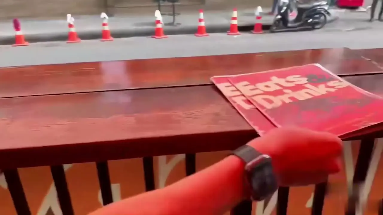 Thai God La Erotic Travel 02 ¡Esta pequeña cintura es super retorcida belleza super top!