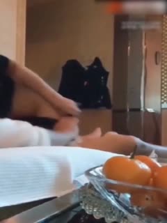 被多次强奸轮奸苦苦哀求的女人苦苦哀求的少女一边哭一边求救·全都是真实发生!