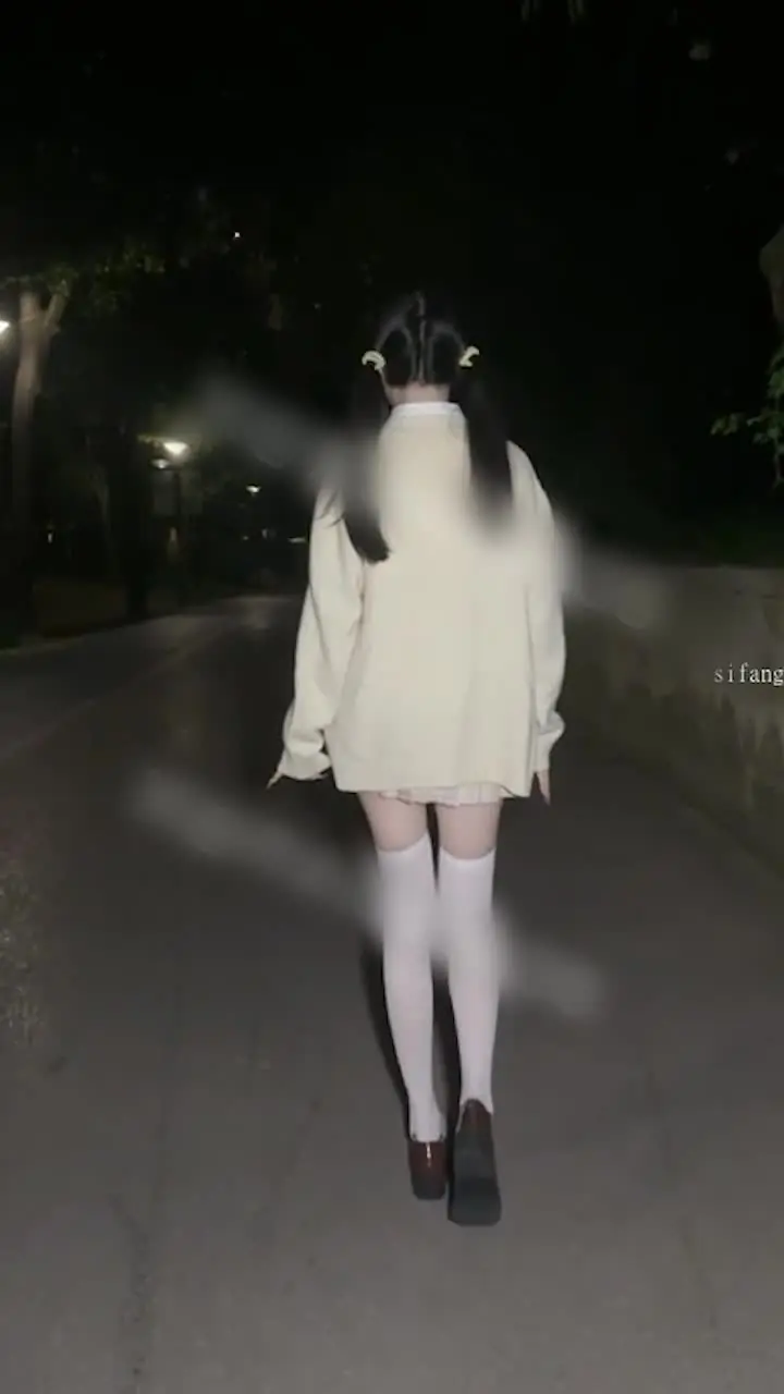 Футбольный стадион тюнинг суки мочатся на дорогу факт лист