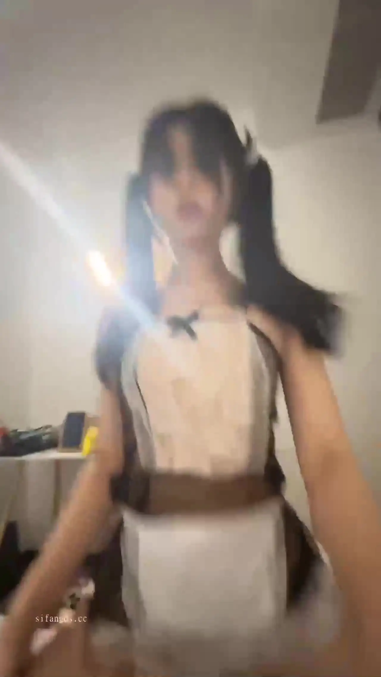 telegram 孙禾颐 - 骚货女友身穿女仆装帮双马尾，好清纯