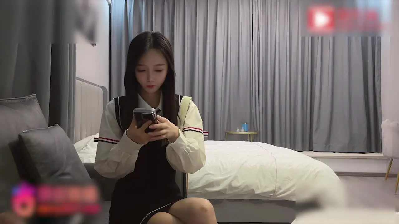 厕奴 site 91porn.com - 22岁研究生下海外围，人美声甜活好水多可内射